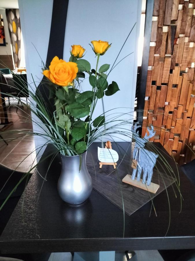 Hotel Le 6 3 Home Port En Bessin Luaran gambar