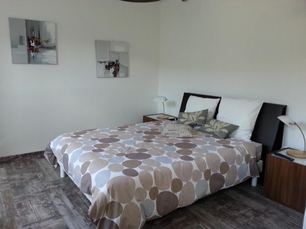 Hotel Le 6 3 Home Port En Bessin Bilik gambar